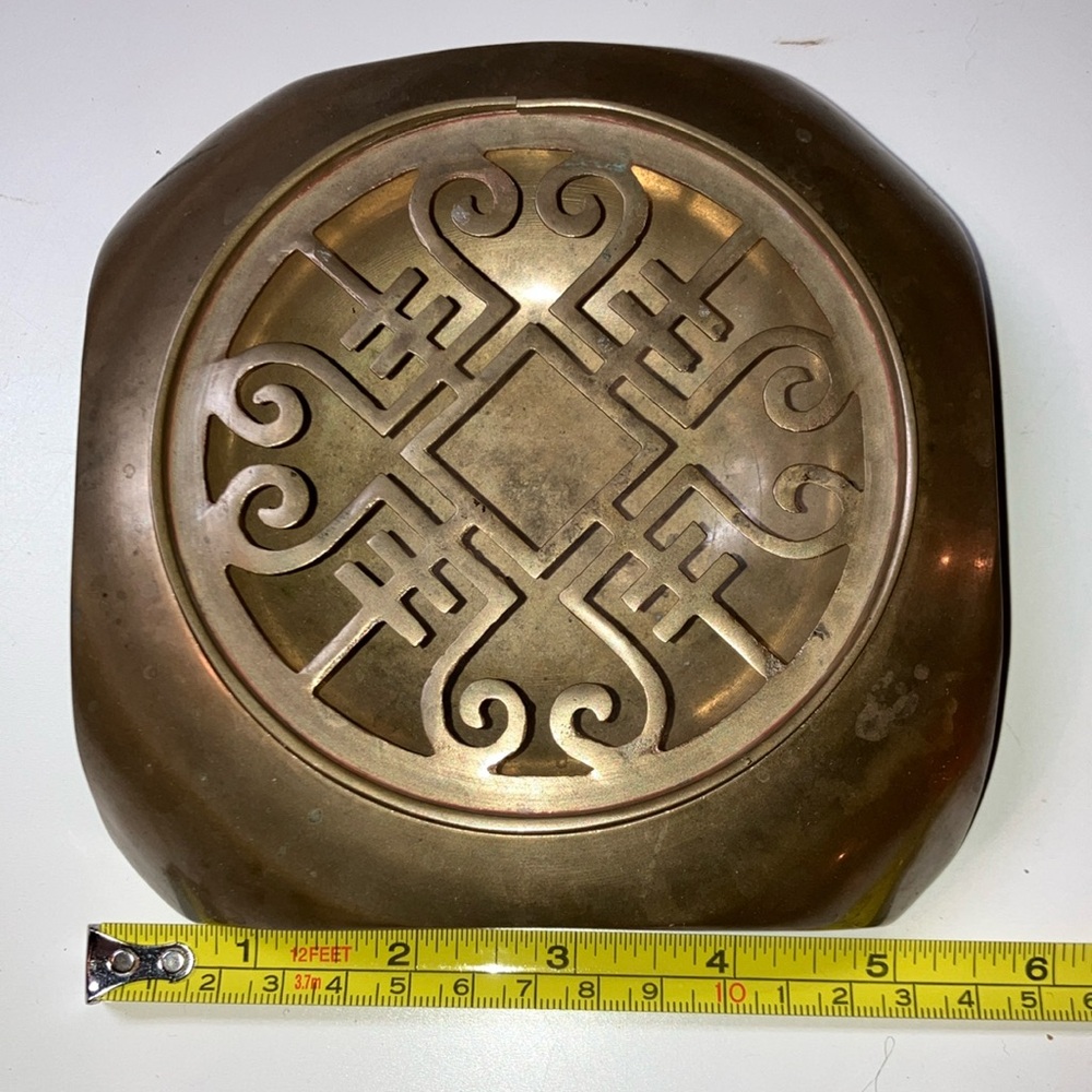 Vintage ashtray made in Korea